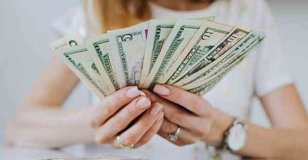 大数据包含设备数据的行业文章