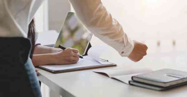 大数据包含设备数据的行业文章