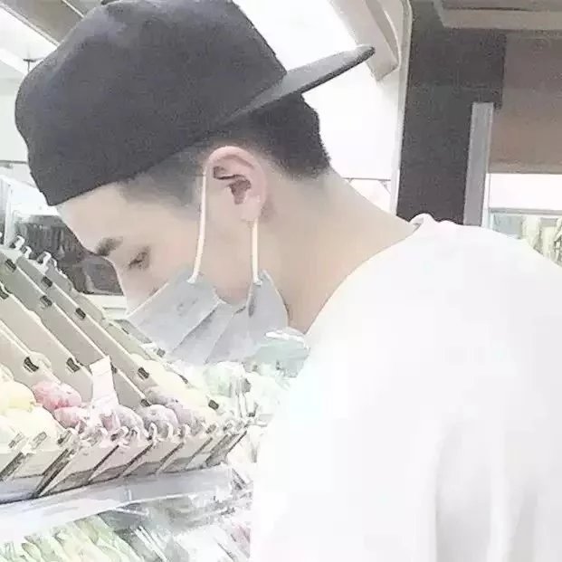 周影娴贝