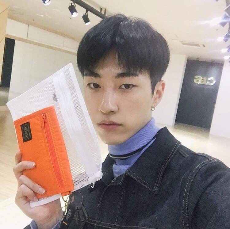 杭凝云梦
