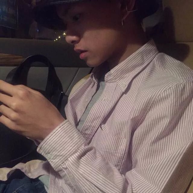 长孙桦阅秋