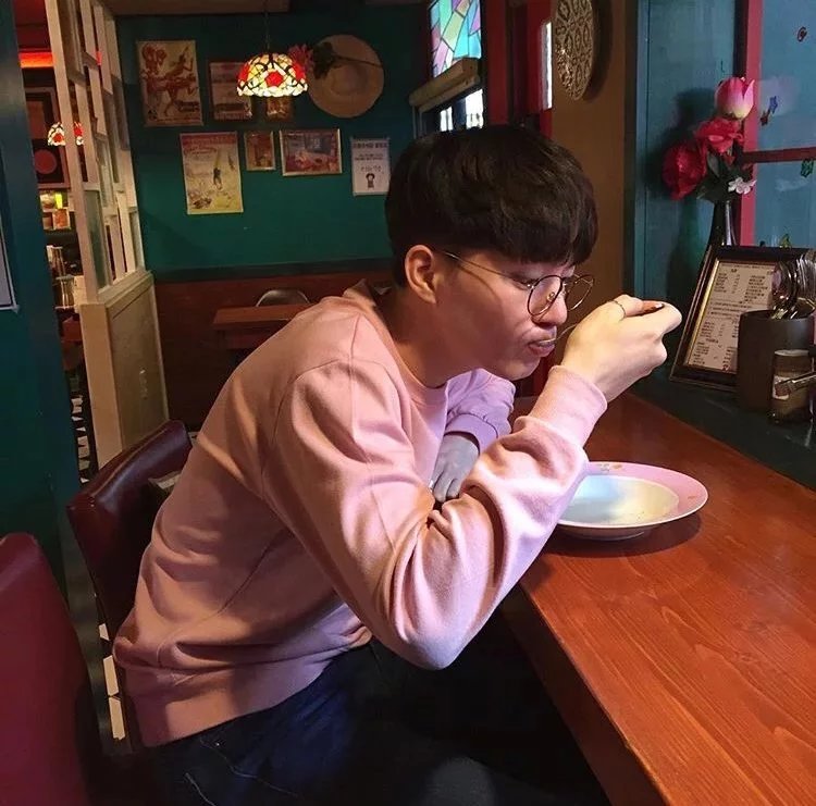 方厚昭翔