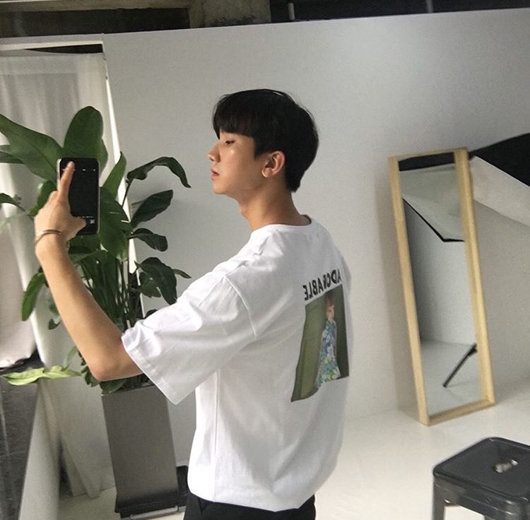 祝绿荣岚