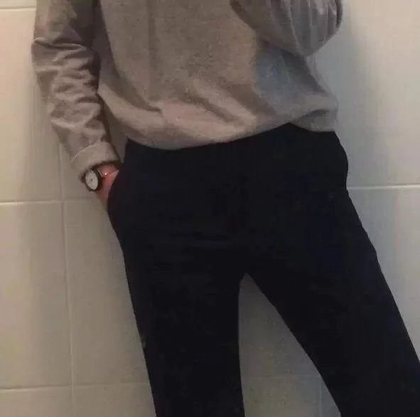 颜秋宁世